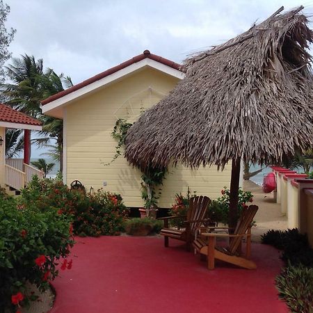 The White Horse Inn - Hopkins Village Beach Belize Exterior foto